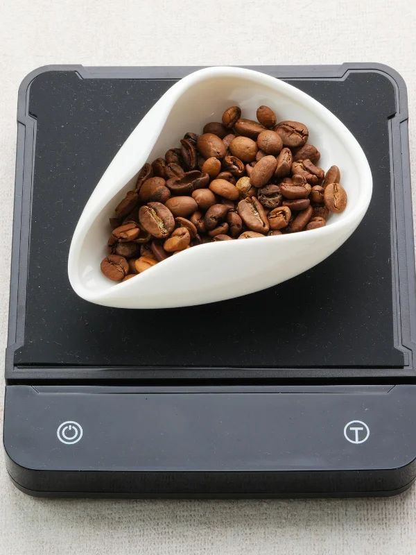 Digital coffee scale: How To Pour Water In Pour Over Coffee
